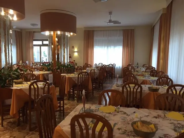 Hotel Kristall Diano Marina